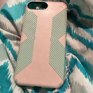 Speck IPhone 6s Plus case.